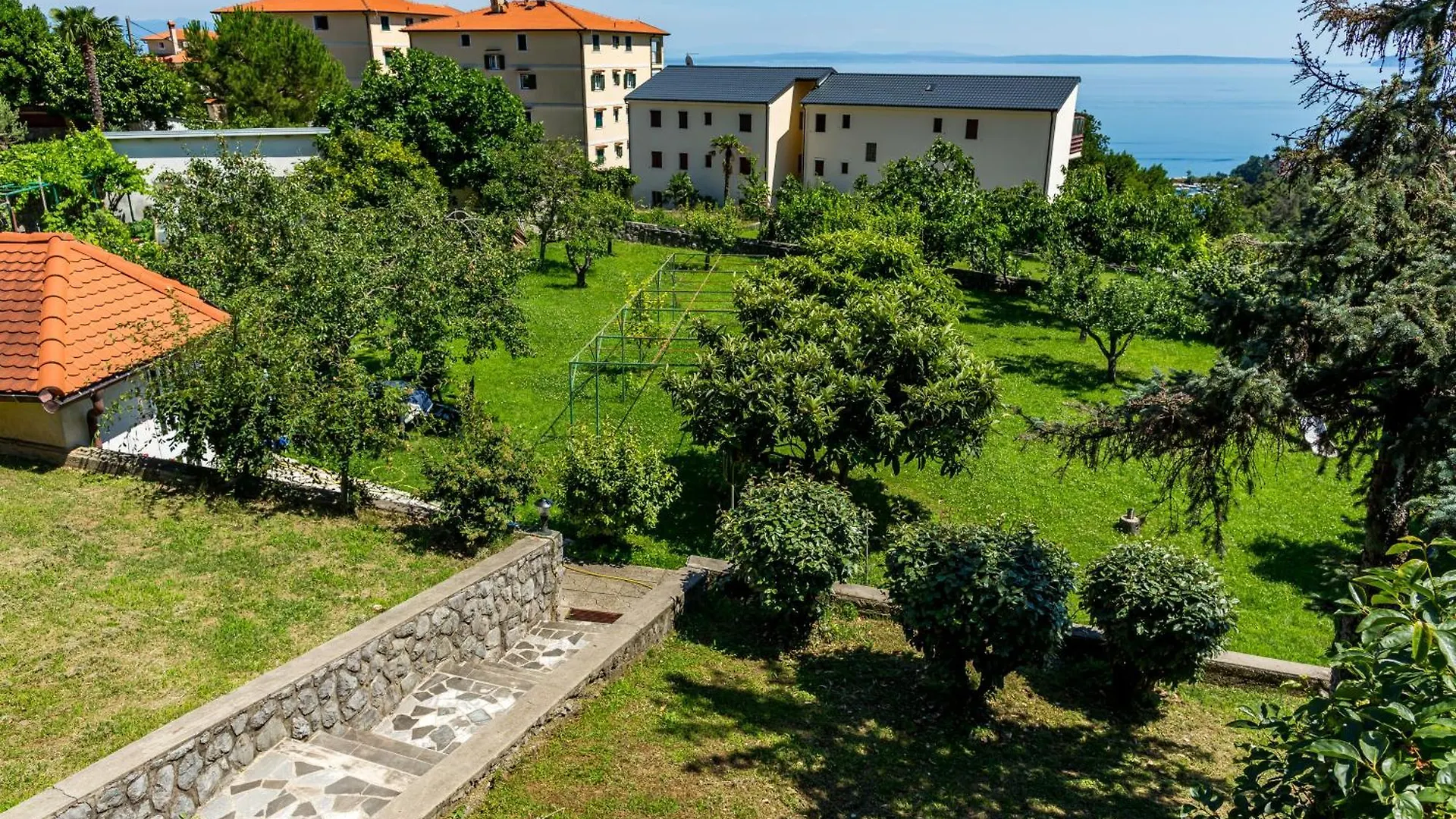 Villa Residence Icici Guest house